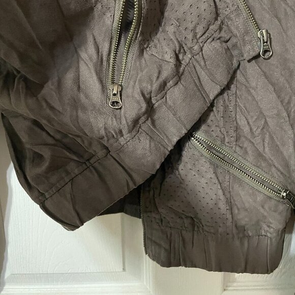 Elle Zip Jacket - Picture 7 of 7